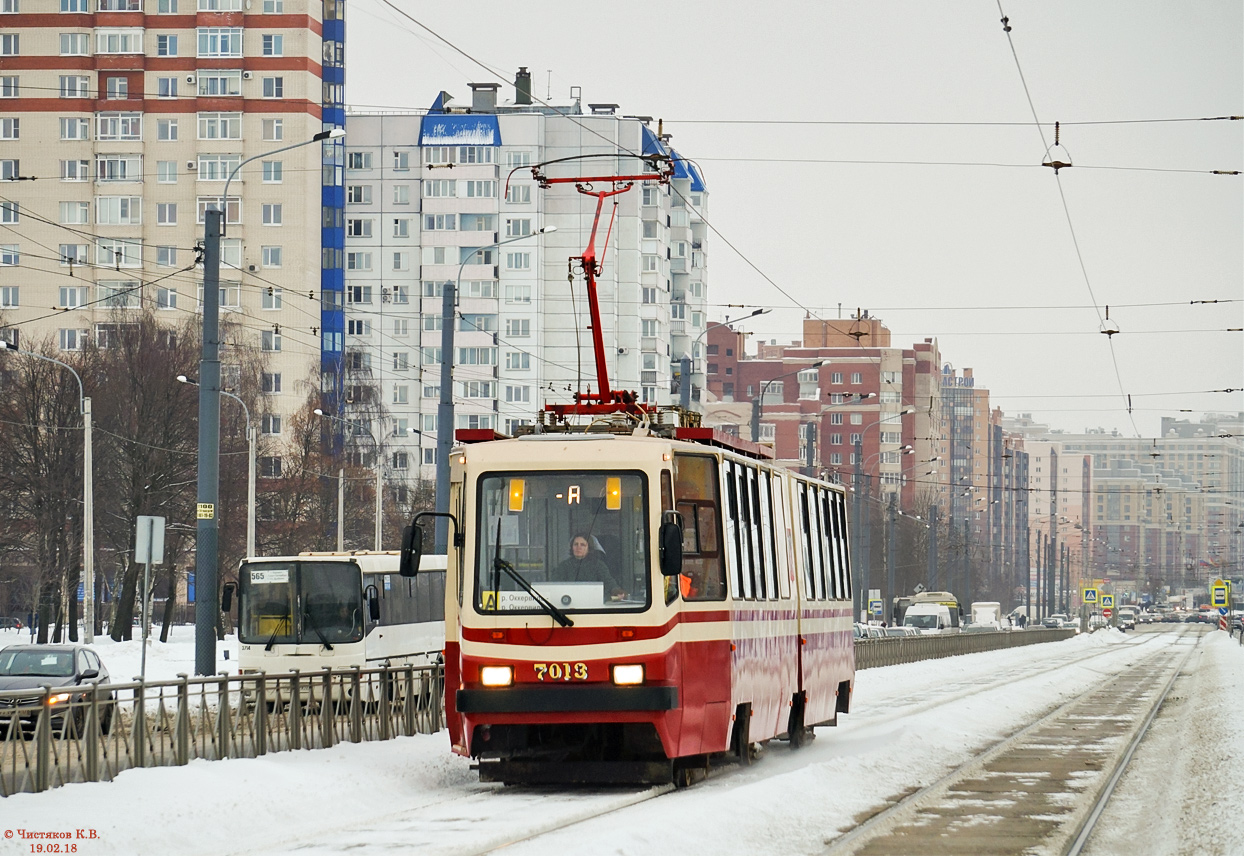 Saint-Petersburg, LVS-86K № 7013