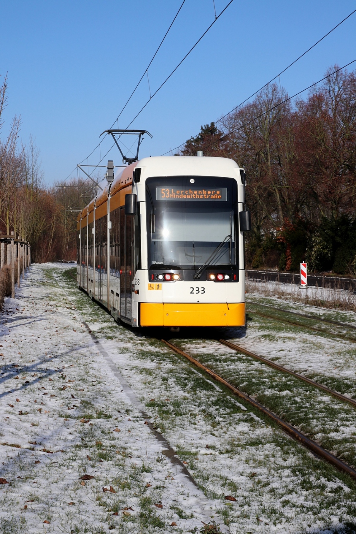 Mainz, Stadler Variobahn nr. 233