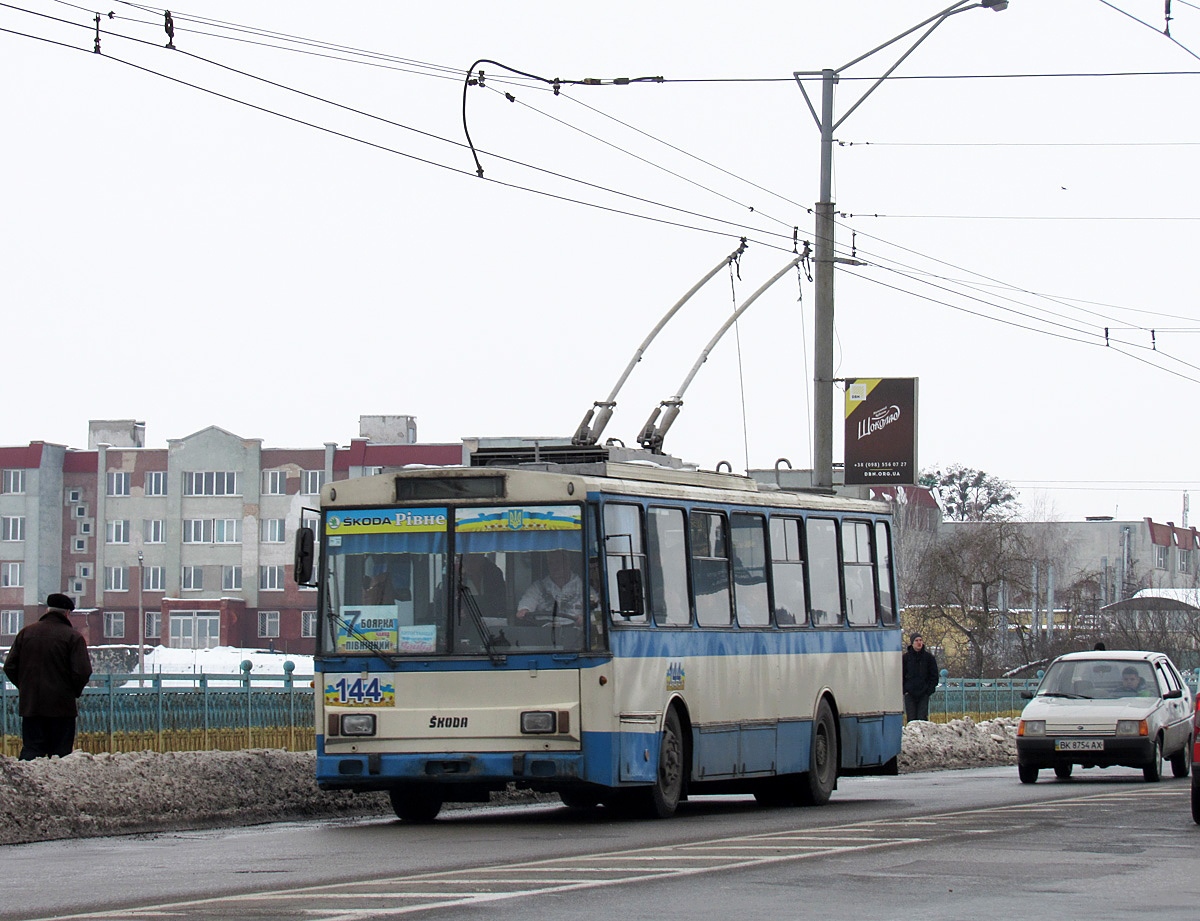 Rivne, Škoda 14Tr05 # 144