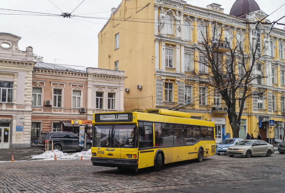 Kiev, MAZ-ETON T103 nr. 3720; Kiev — Movement on the service line on Leontovycha — Khmelnytskoho — Pyrohova streets
