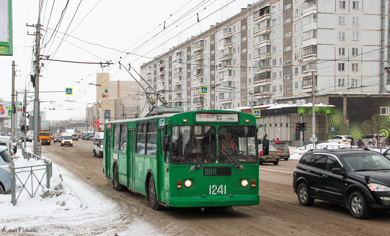 Novosibirsk, ZiU-682G [G00] č. 1241