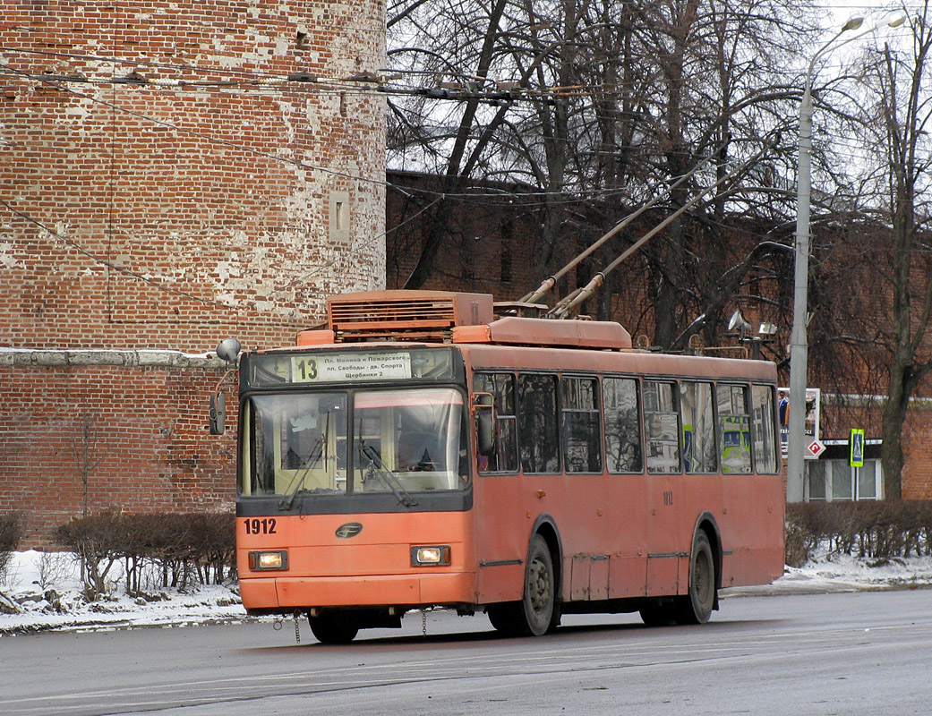 Nijni Novgorod, VMZ-52981 nr. 1912