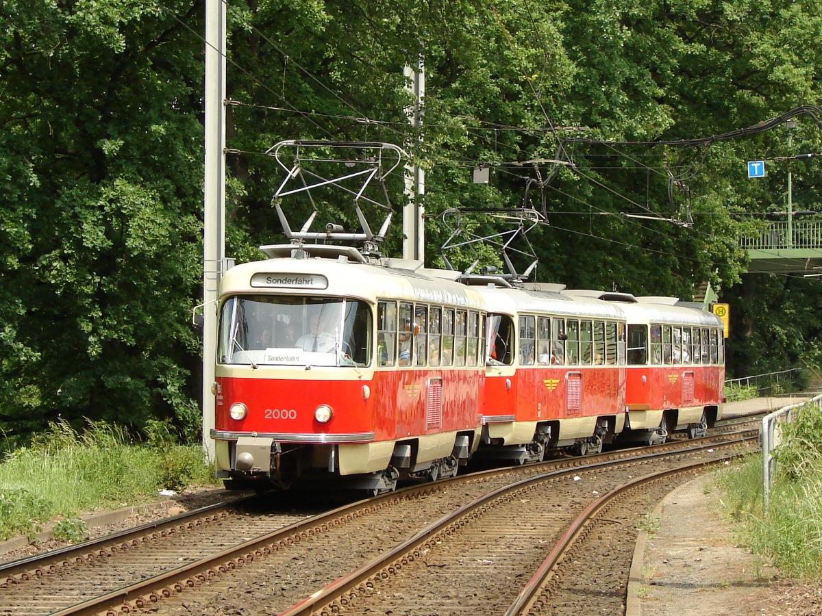 Дрезден, Tatra T4D № 2000 (201 314); Дрезден — 25 лет Трамвайного музея — 50 лет Татры (03.06.2017)