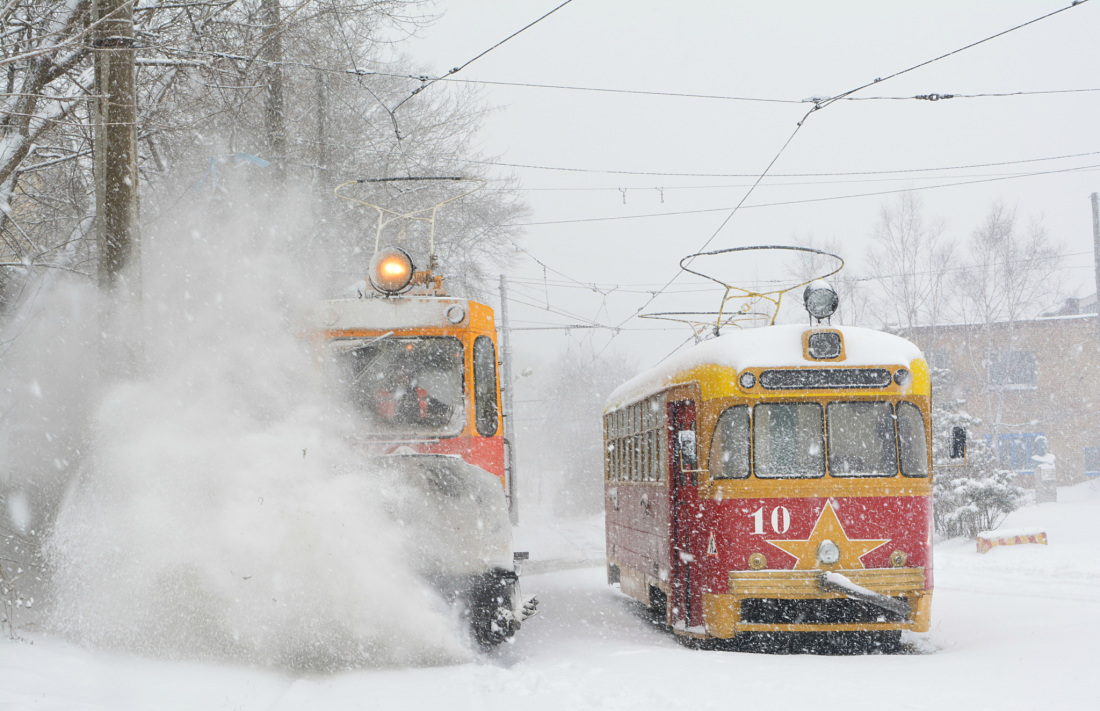 Vladivostok, RVZ-6M2 č. 10; Vladivostok — Snowfalls