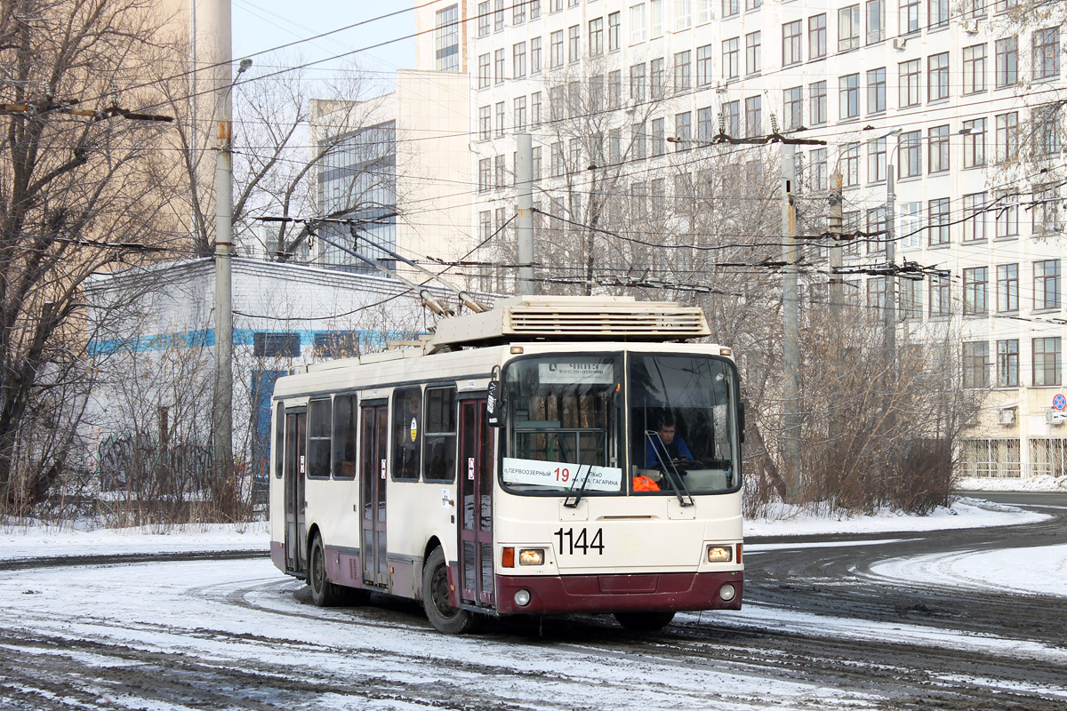 Tšeljabinsk, LiAZ-5280 (VZTM) № 1144