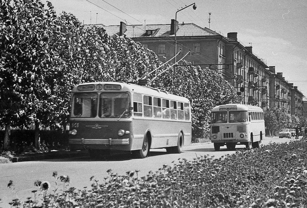 Omsk, ZiU-5 nr. 141; Omsk — Historical photos