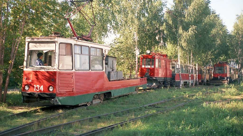 Naberejnîe Celnî, 71-605 (KTM-5M3) nr. 134; Naberejnîe Celnî — Old photos