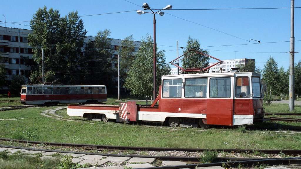 Nabereschnyje Tschelny, 71-605 (KTM-5M3) Nr. 027; Nabereschnyje Tschelny, 71-605 (KTM-5M3) Nr. 147; Nabereschnyje Tschelny — Old photos