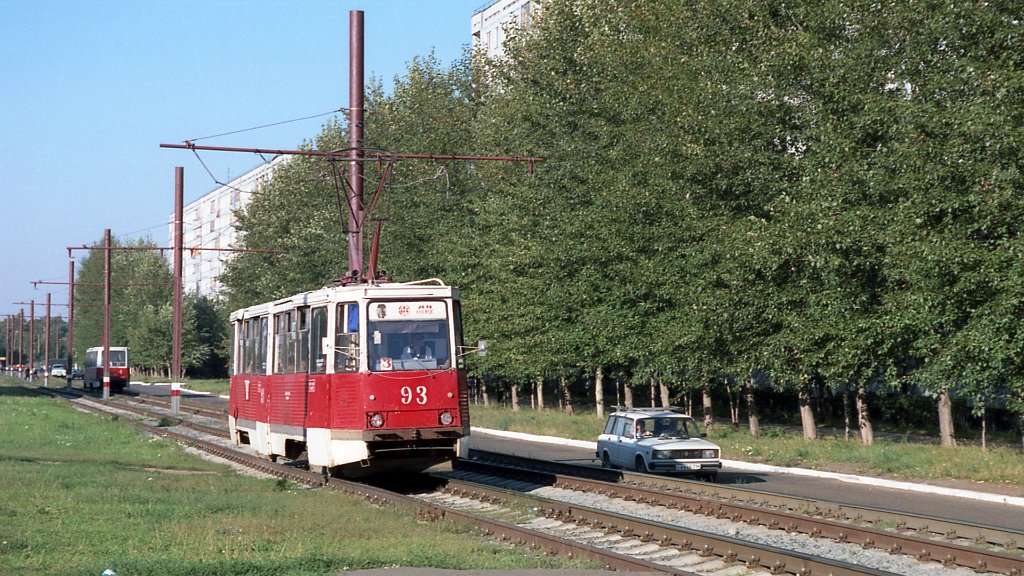 Niżniekamsk, 71-605 (KTM-5M3) Nr 93