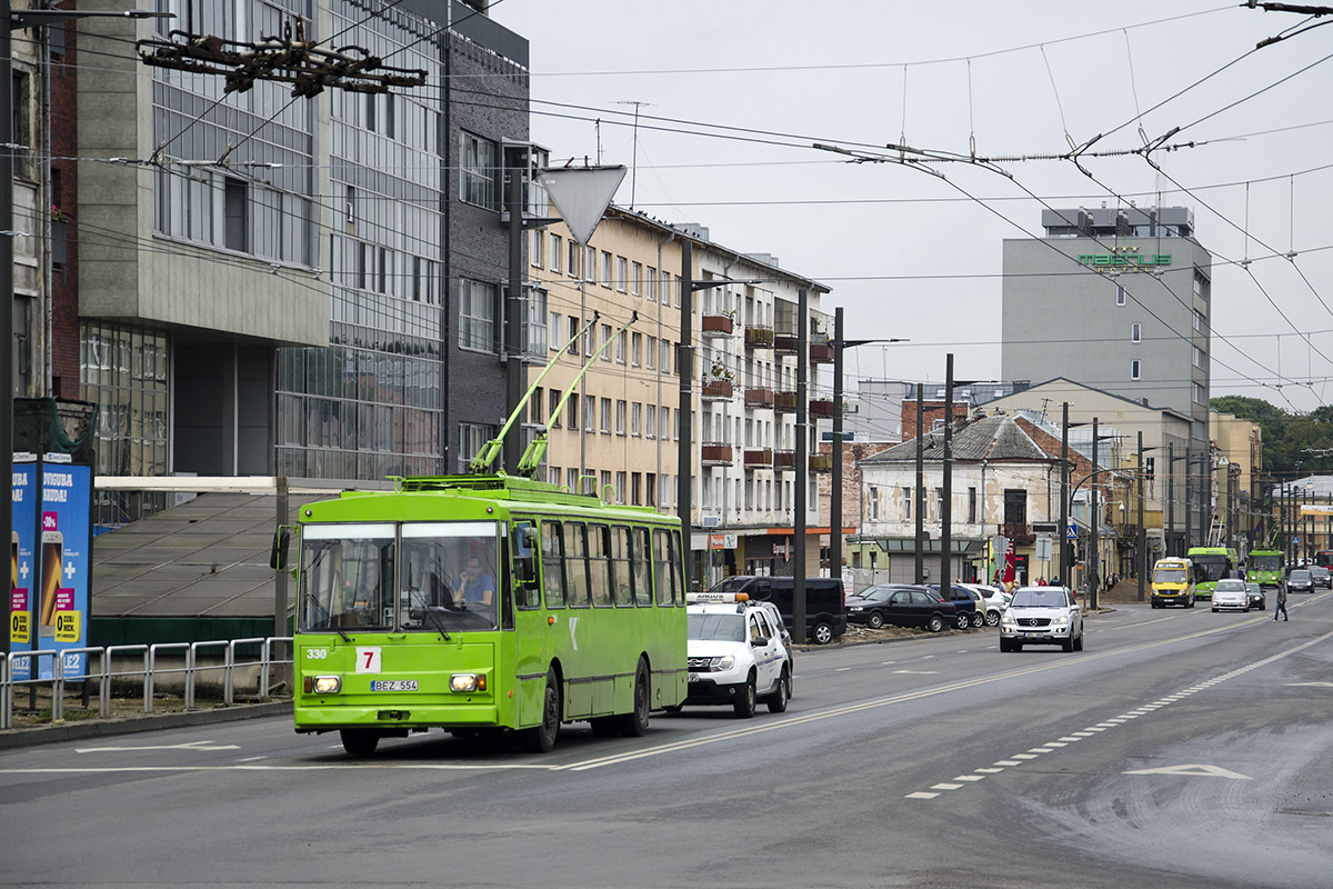 Kaunas, Škoda 14Tr01 № 330