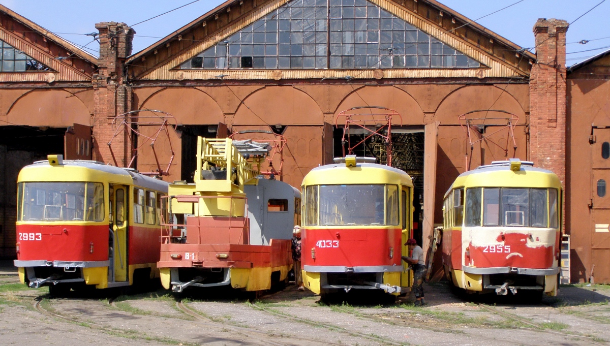 Oděsa, Tatra T3SU (2-door) č. 2993; Oděsa, Tatra T3SU (2-door) č. В-1; Oděsa, Tatra T3SU č. 4033; Oděsa, Tatra T3SU č. 2955; Oděsa — Tramway Depot #1 & ORZET