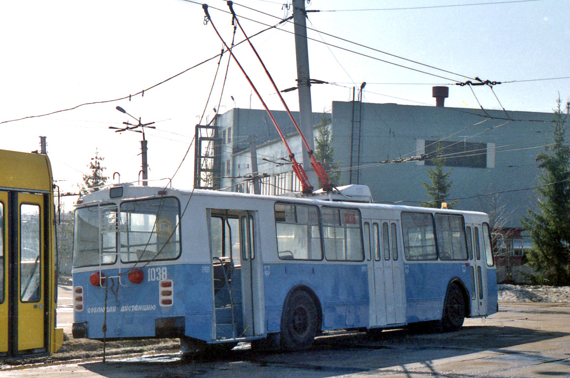 Novotšeboksarsk, ZiU-682V № 1038