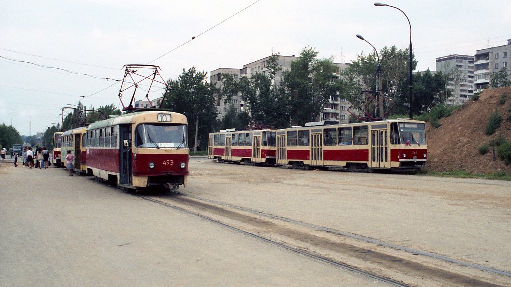 Екатеринбург, Tatra T3SU (двухдверная) № 493; Екатеринбург, Tatra T6B5SU № 749; Екатеринбург, Tatra T6B5SU № 748