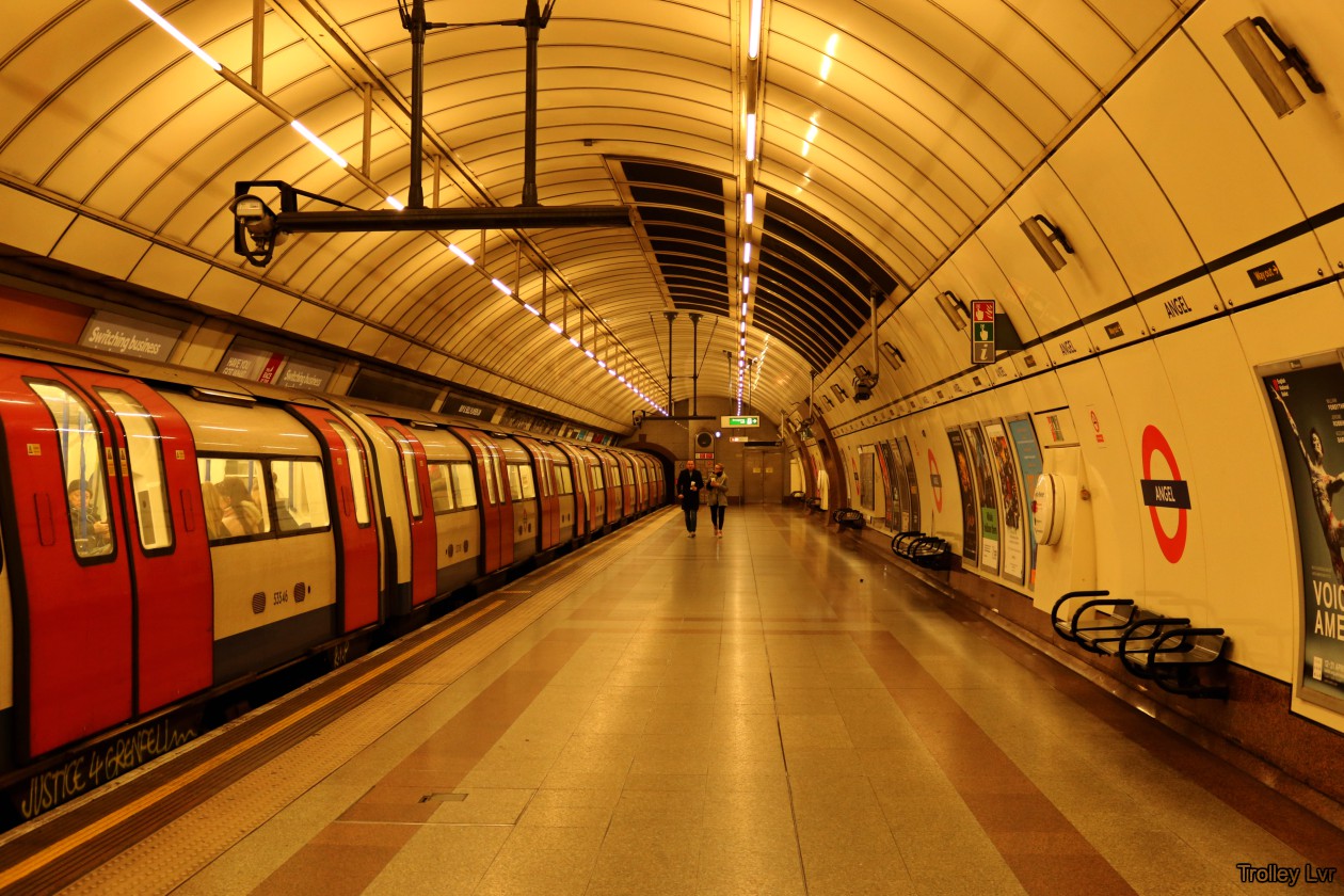 London — Underground — Lines and Stations