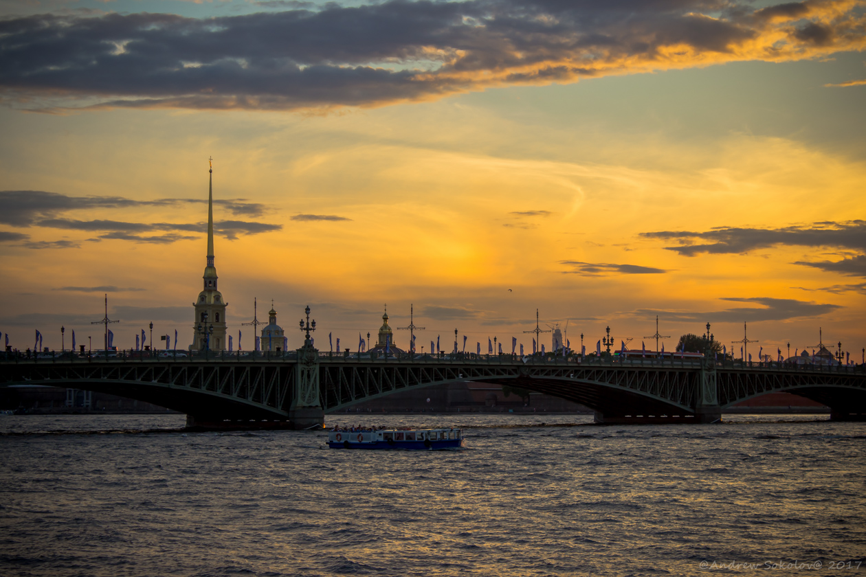 Saint-Petersburg — Bridges