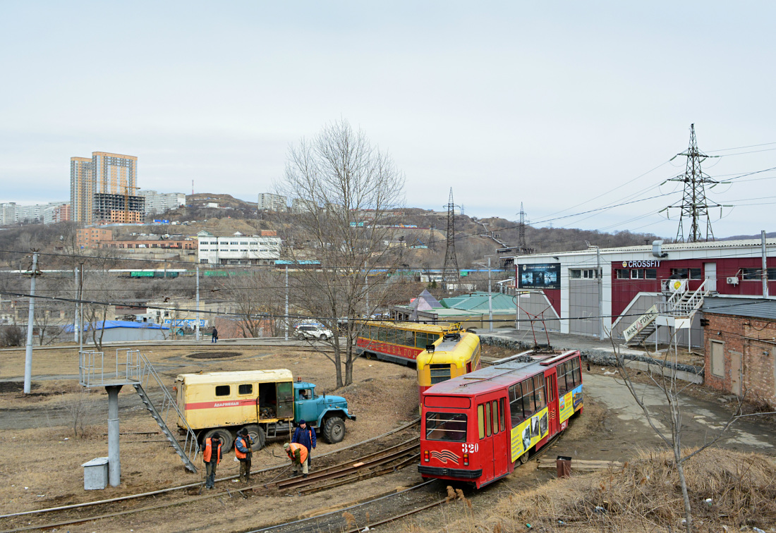 Vladivostok, 71-132 (LM-93) nr. 320; Vladivostok — Reconstruction and repairs; Vladivostok — Theme trams