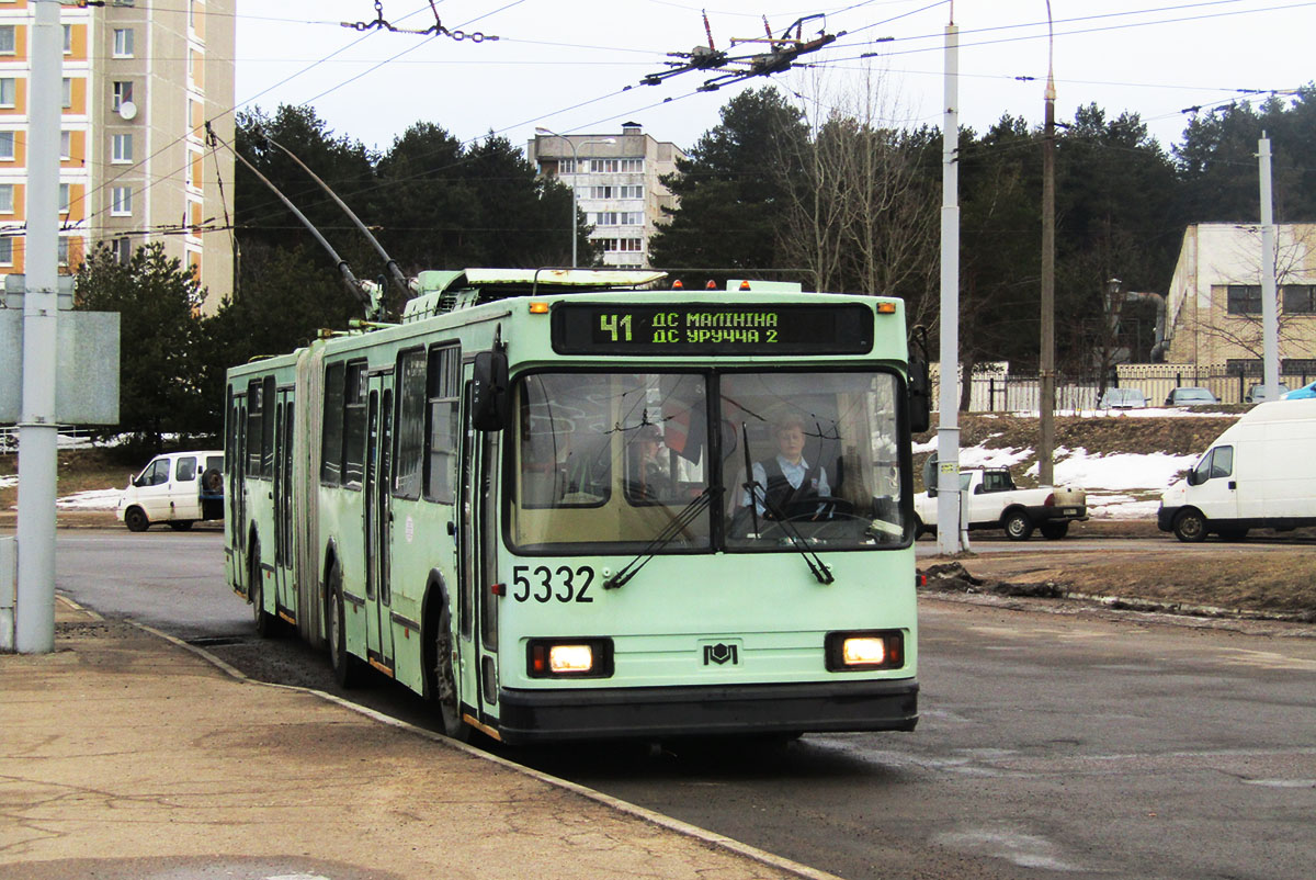 Троллейбусы в минске сегодня. БКМ 213. Бело зелёные тролебусы.