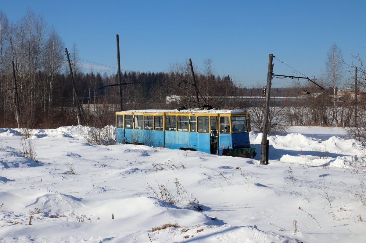 Volchansk, 71-605 (KTM-5M3) # 8; Volchansk — Tram depot & Volchanka terminal