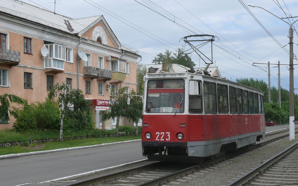 Biysk, 71-605 (KTM-5M3) nr. 223