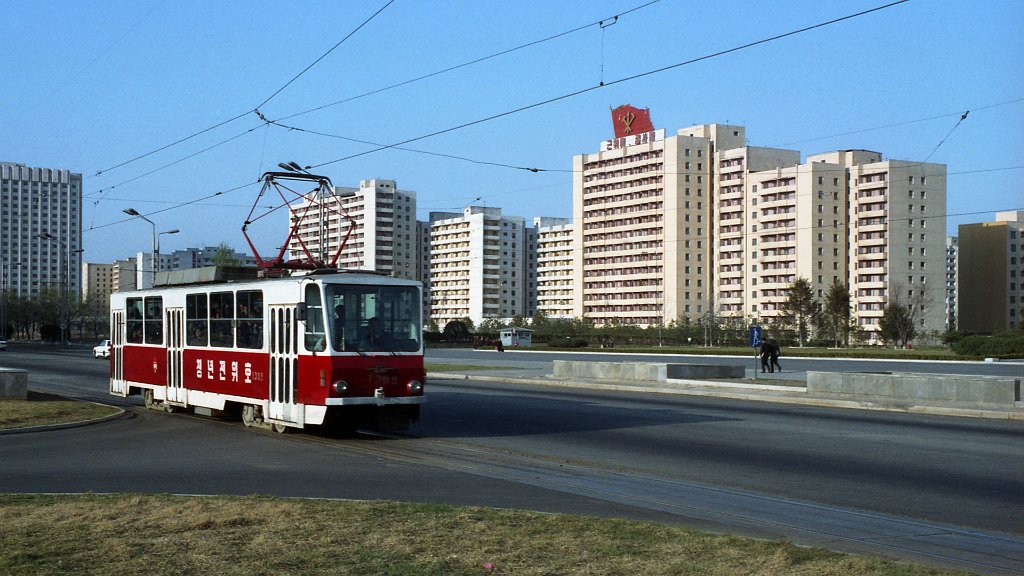 Пхеньян, Pulgungi-2.16 № 1305; Пхеньян — Исторические фотографии — Трамвай и Троллейбус (1991+)