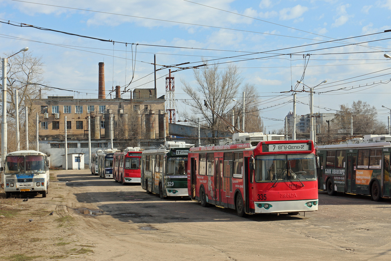 Воронеж, ЗиУ-682Г-016.04 № 335; Воронеж — Троллейбусное депо № 1