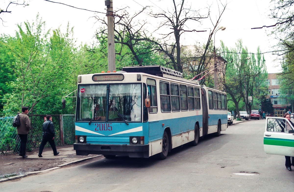 Donetsk, YMZ T1 N°. 2005; Donetsk — Photos by Stefan Spengler — 30.04-1.05.1999