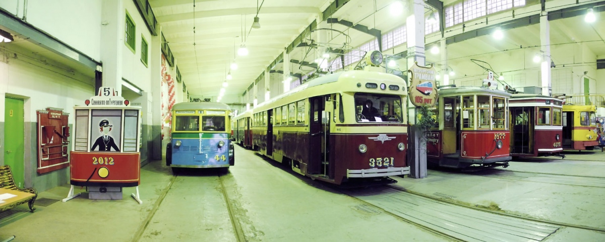 Saint-Pétersbourg, YaTB-1 N°. 44; Saint-Pétersbourg, LM-47 N°. 3521; Saint-Pétersbourg — Exposition-exhibition complex of urban electric transport (ex. Museum)