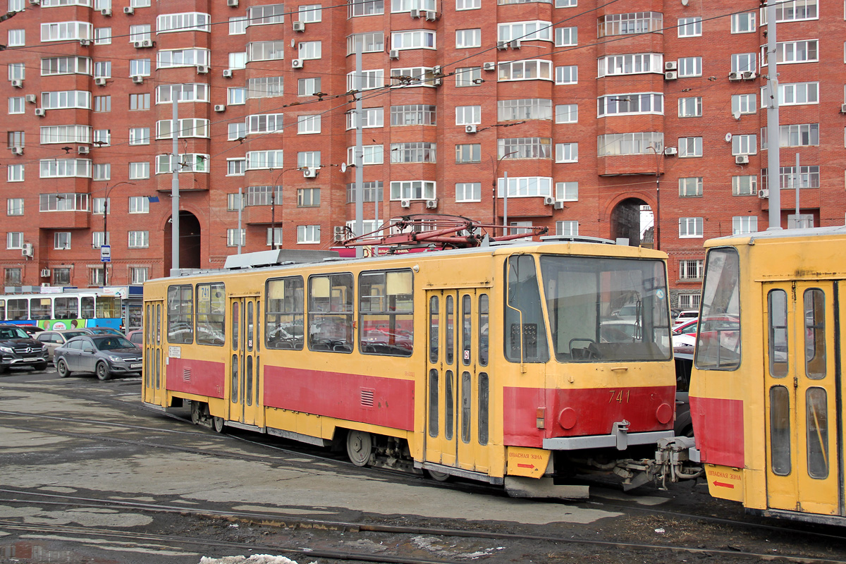 Екатеринбург, Tatra T6B5SU № 741