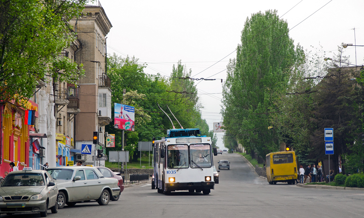 Donetsk, YMZ T2 № 1035