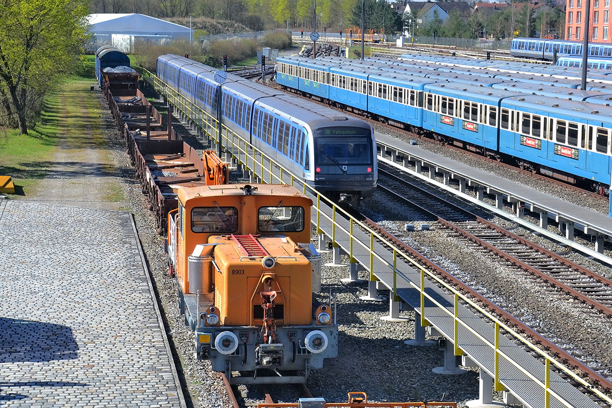 Мюнхен, Тепловоз № 8903; Мюнхен, Adtranz/Siemens C1.9 № 6602; Мюнхен — U-Bahn — Разные фотографии