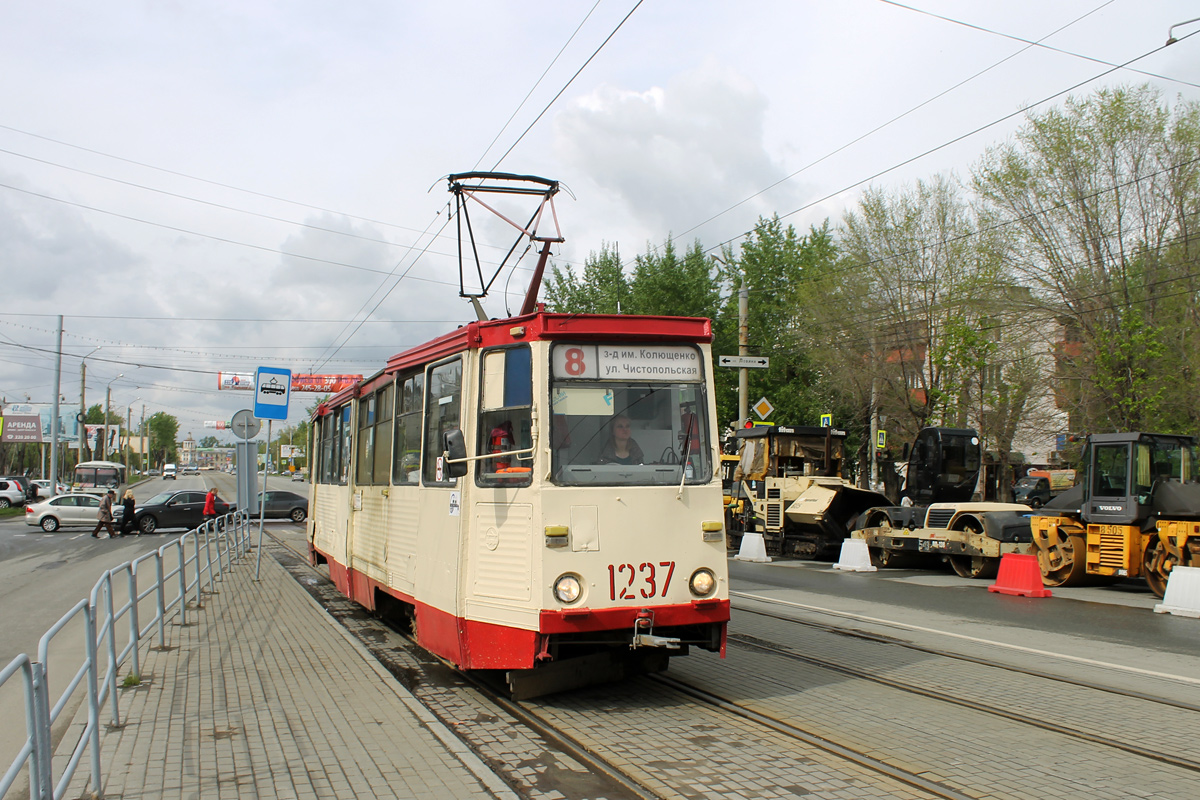 Челябинск, 71-605 (КТМ-5М3) № 1237