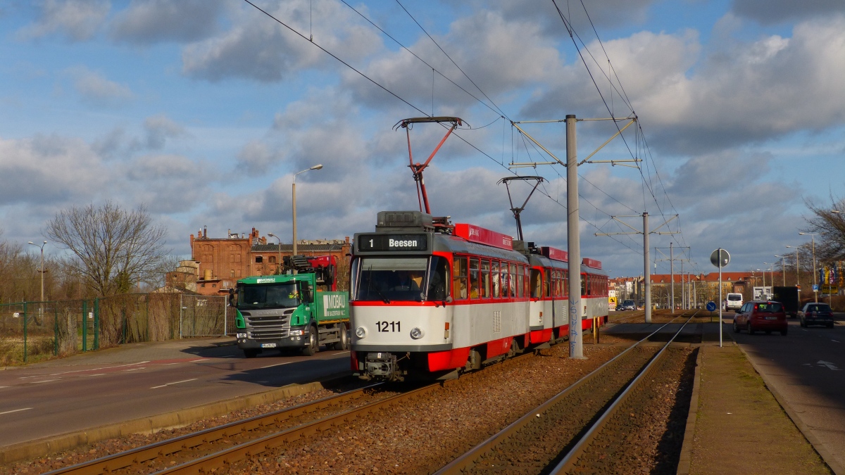 Halle, Tatra T4DC nr. 1211