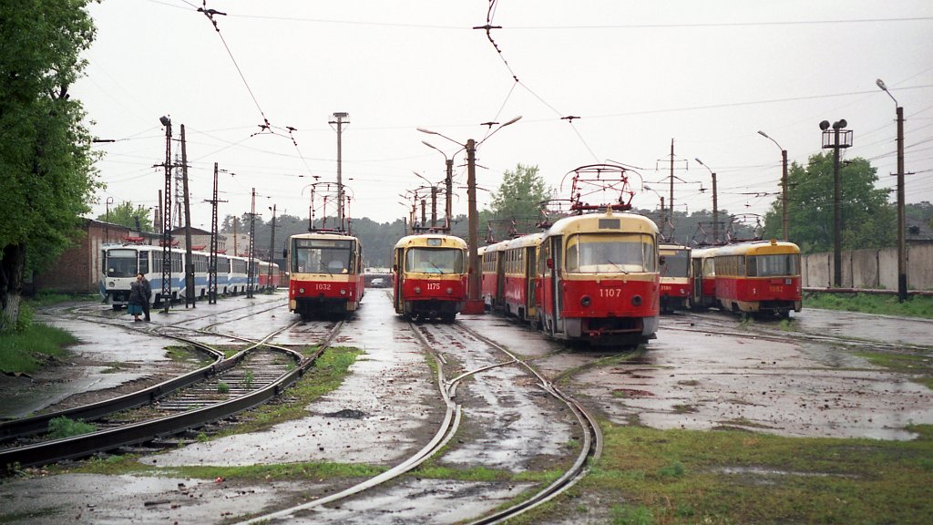 Barnaul, Tatra T6B5SU č. 1032; Barnaul, Tatra T3SU (2-door) č. 1175; Barnaul, Tatra T3SU č. 1107; Barnaul — depo; Barnaul — ney