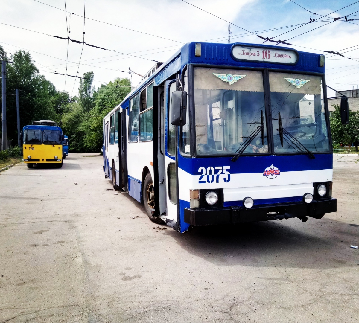 Dnipro, YMZ T1R (Т2P) Nr. 2075