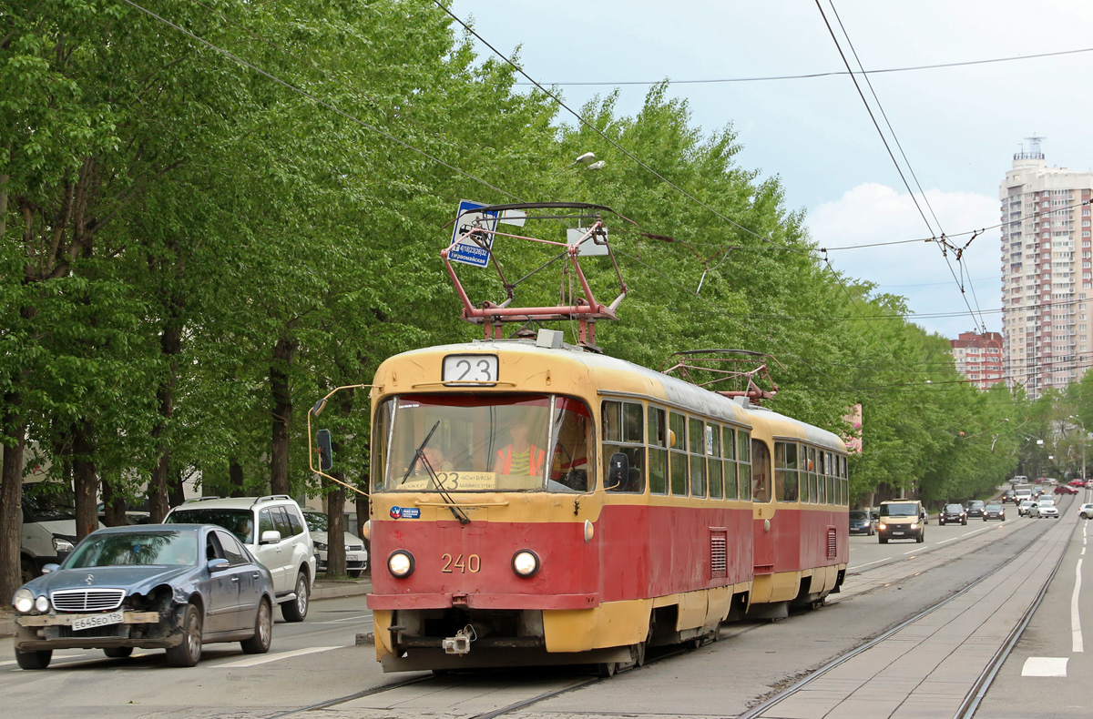 Yekaterinburg, Tatra T3SU № 240