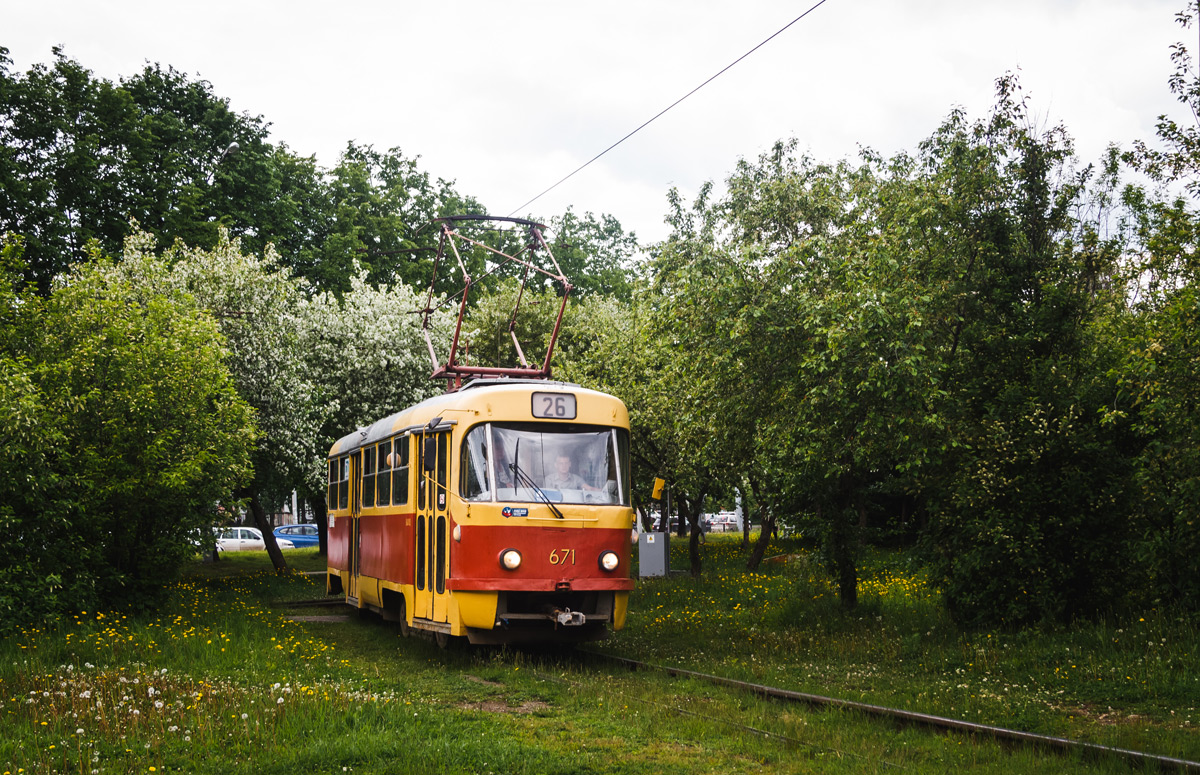 Yekaterinburg, Tatra T3SU č. 671