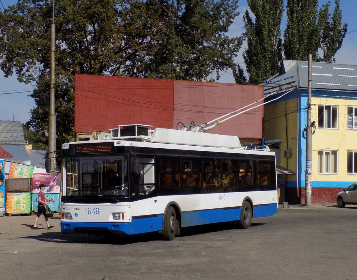 Троллейбус 17 маршрут остановки. 17 Троллейбус Бишкек. Троллейбус 17. Троллейбус в Киргизской ССР. Эм дом троллейбуса киргизский троллейбус дом.