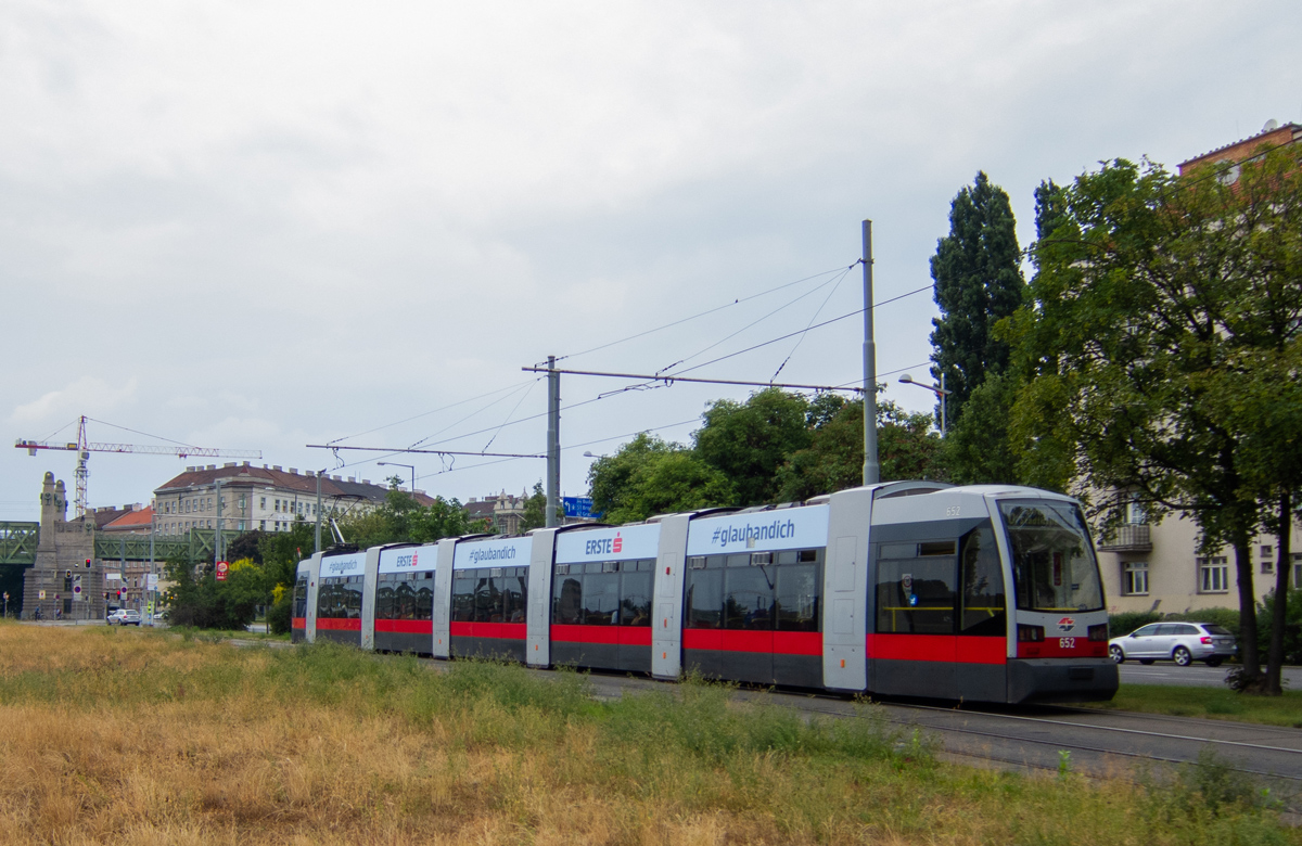 Vídeň, Siemens ULF-B č. 652
