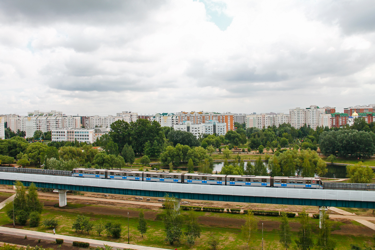 Moscow, 81-740.4 “Rusich” № 0337; Moscow, 81-741.4 “Rusich” № 0918; Moscow, 81-740.4 “Rusich” № 0336; Moscow — Metro — [12] Butovskaya Line