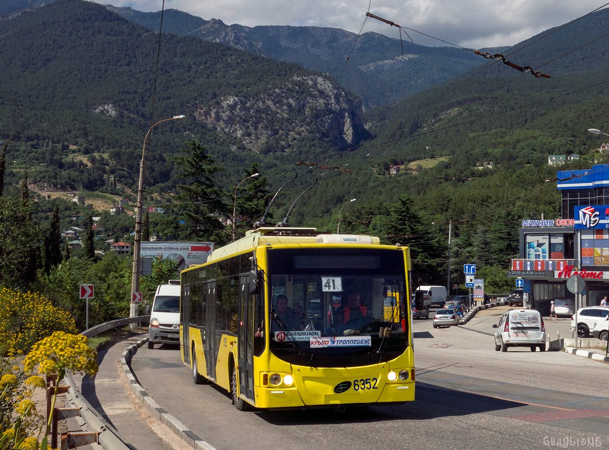 Crimean trolleybus, VMZ-5298.01 “Avangard” № 6352