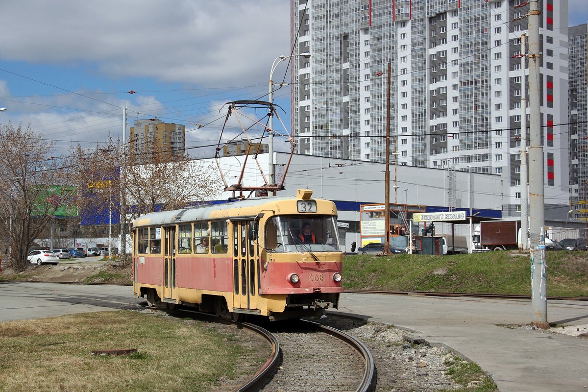 Yekaterinburg, Tatra T3SU № 668