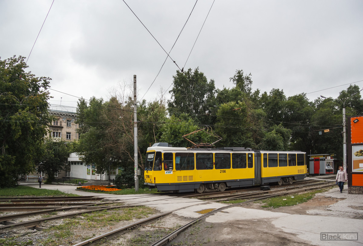 Новосибирск, Tatra KT4DM № 2186