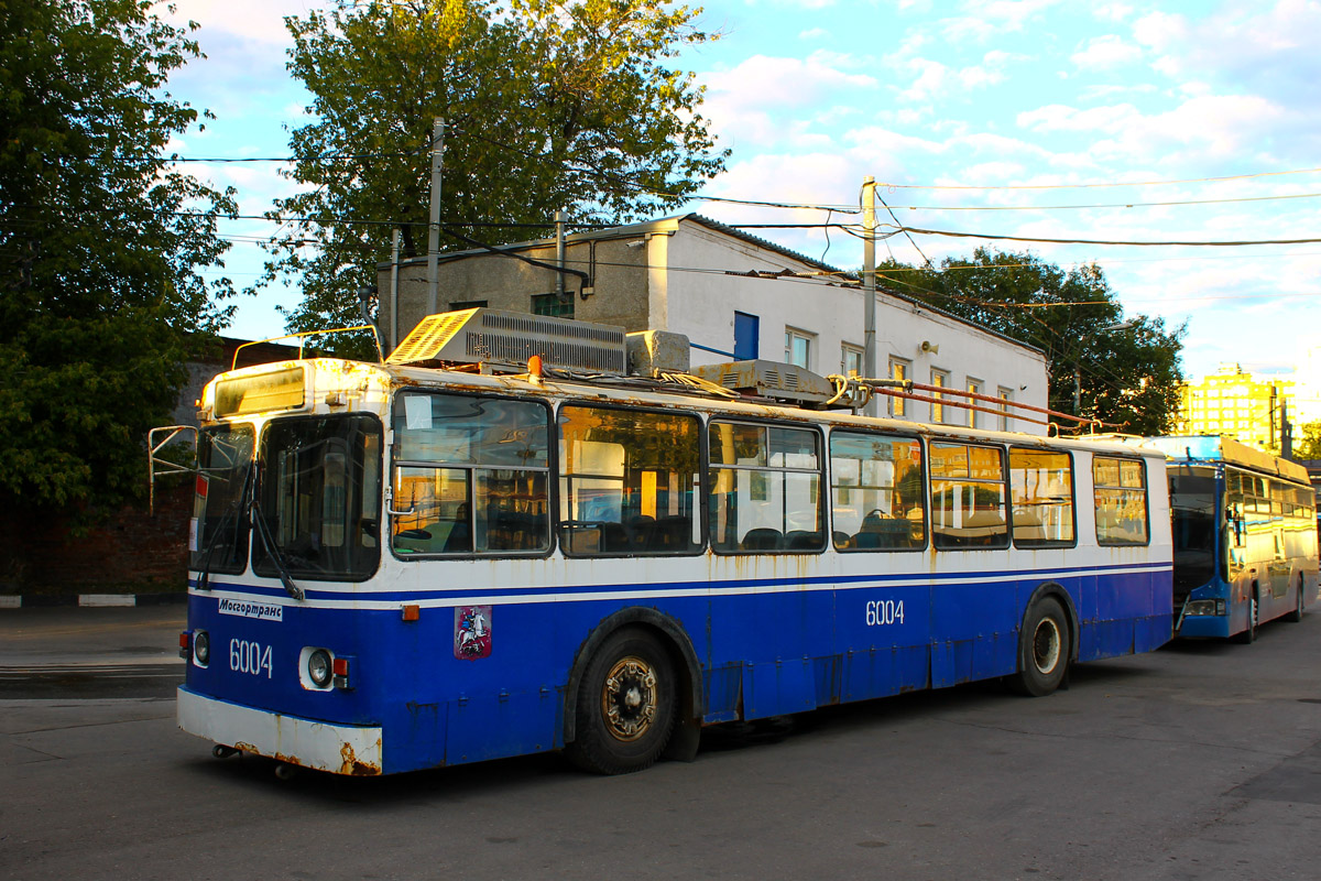 Москва, Нижтролл (ЗиУ-682Г) № 6004