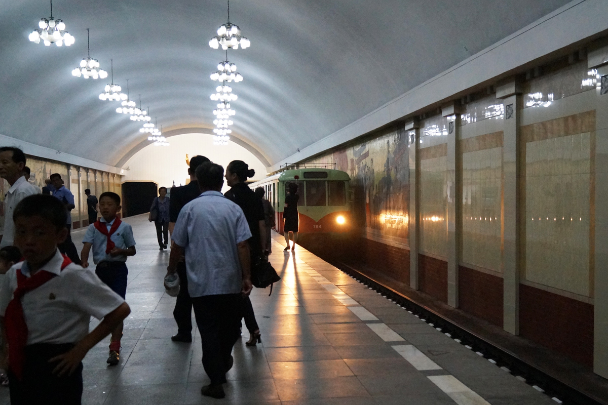 Пхеньян — линия 1 — станция Кэсон (Триумфальное возвращение)