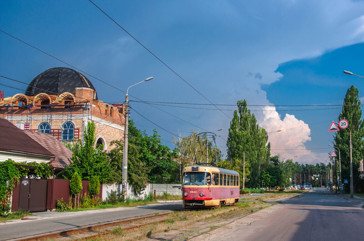 Киев, Tatra T3SU № 5942