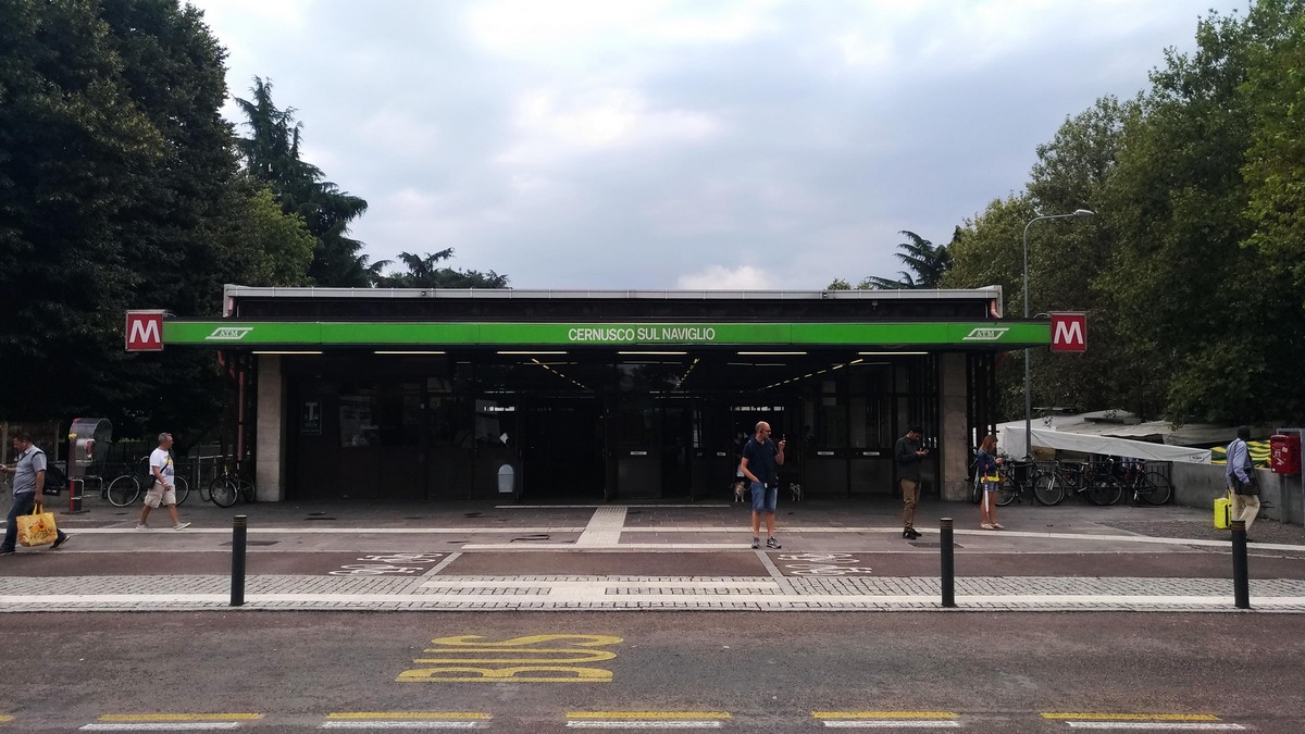 Милан — Метрополитен — Линия M2