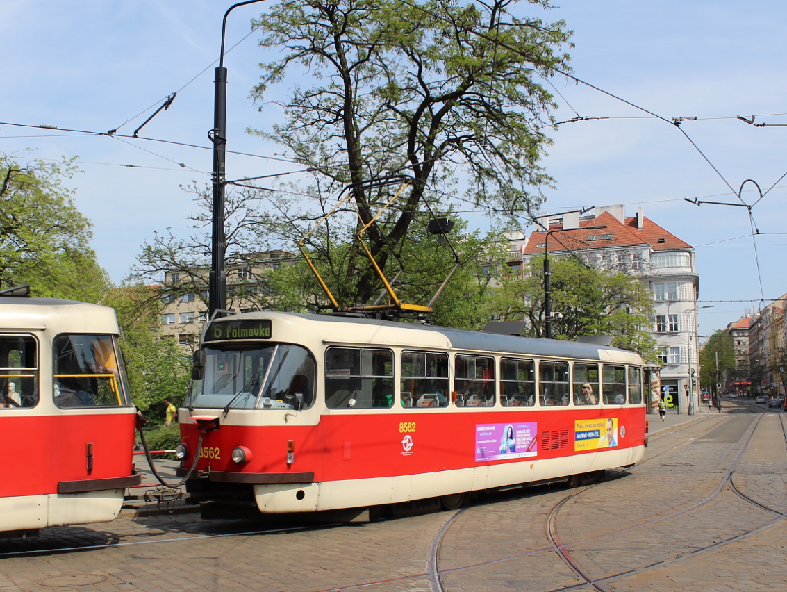 Прага, Tatra T3R.P № 8562