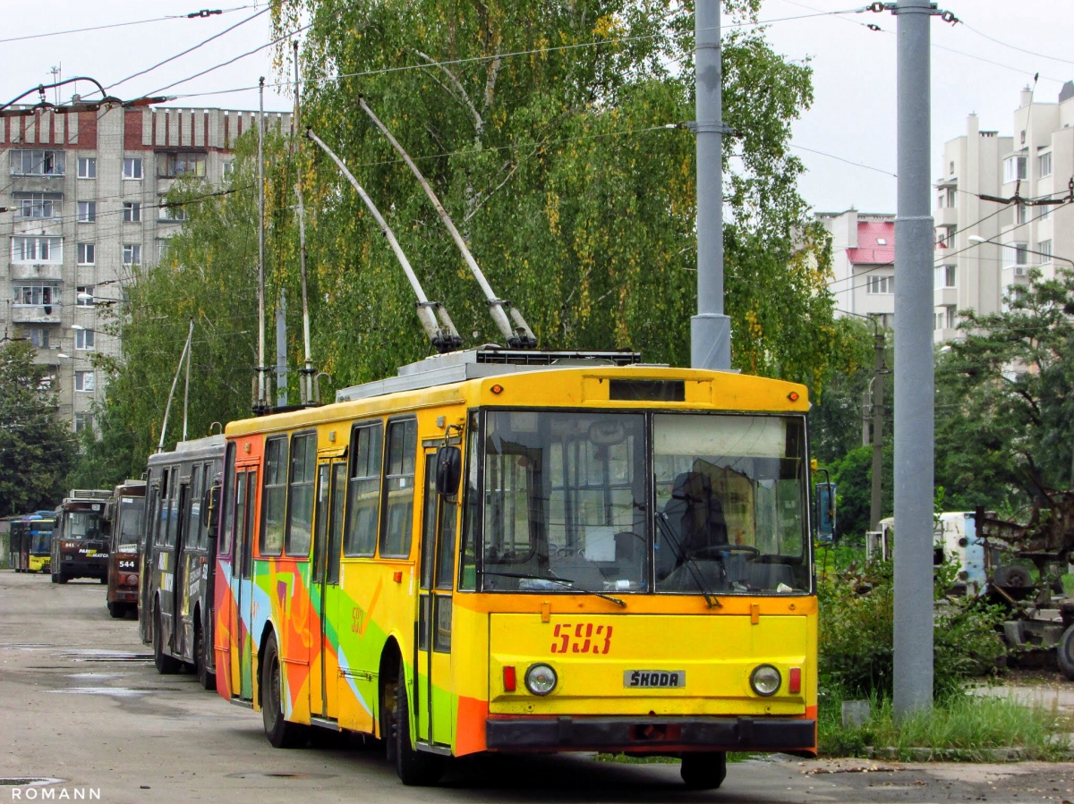 Львів, Škoda 14Tr07 № 593