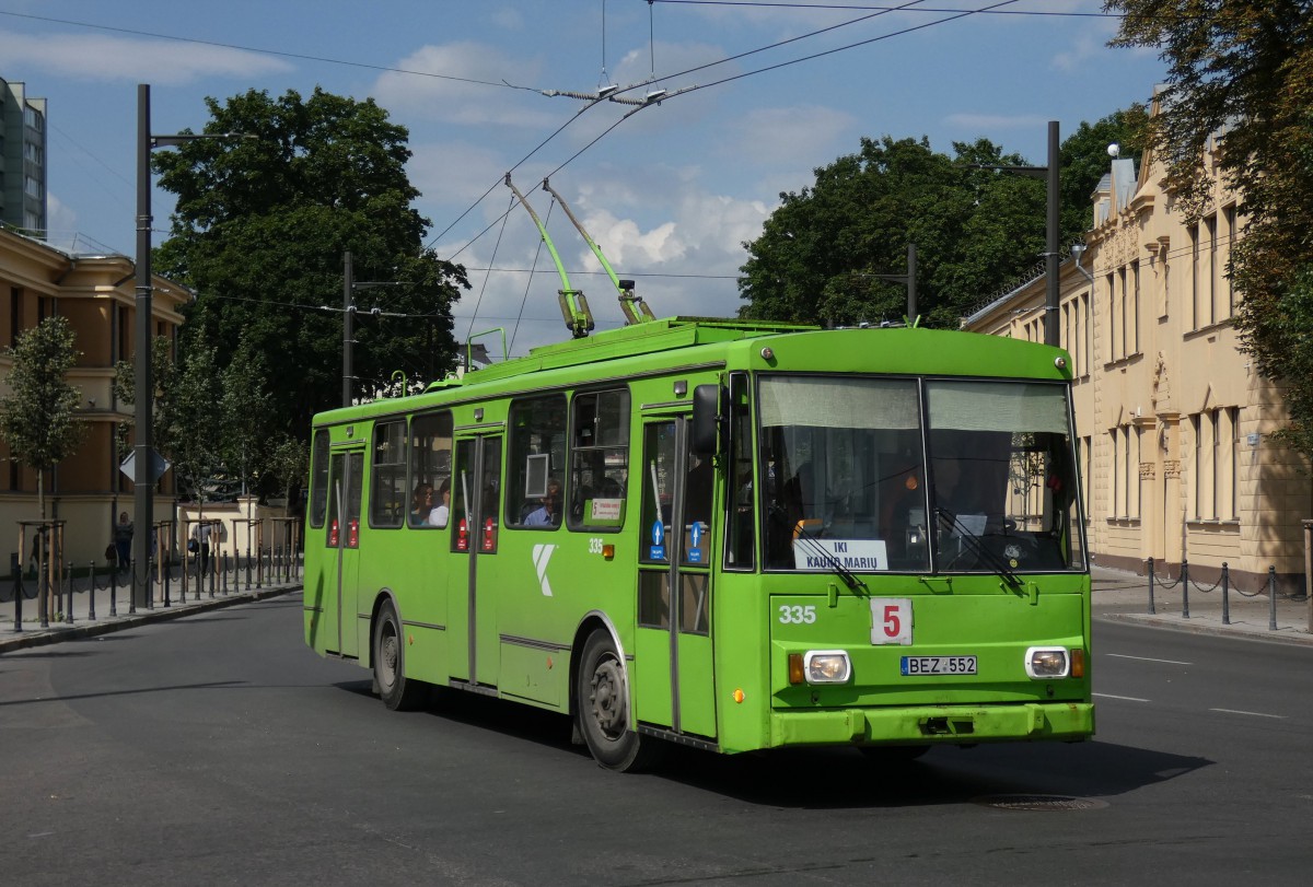 Каунас, Škoda 14Tr01 № 335
