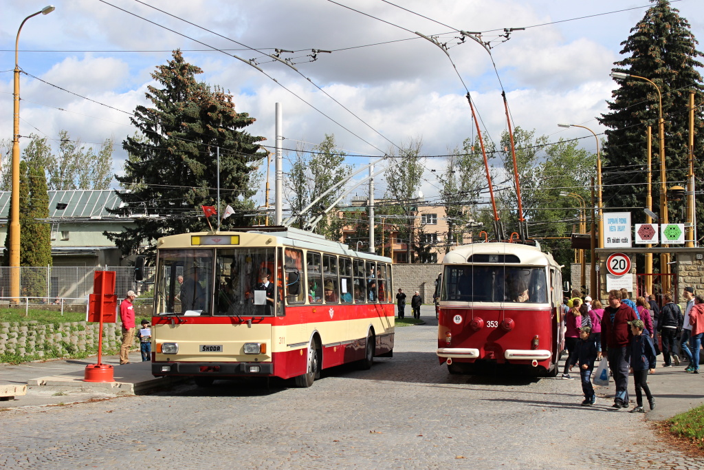 Пардубице, Škoda 14Tr08/6 № 311; Пардубице, Škoda 9TrHT26 № 353; Йиглава — Юбилей: 70 лет троллейбусу в Йиглаве (22.09.2018)